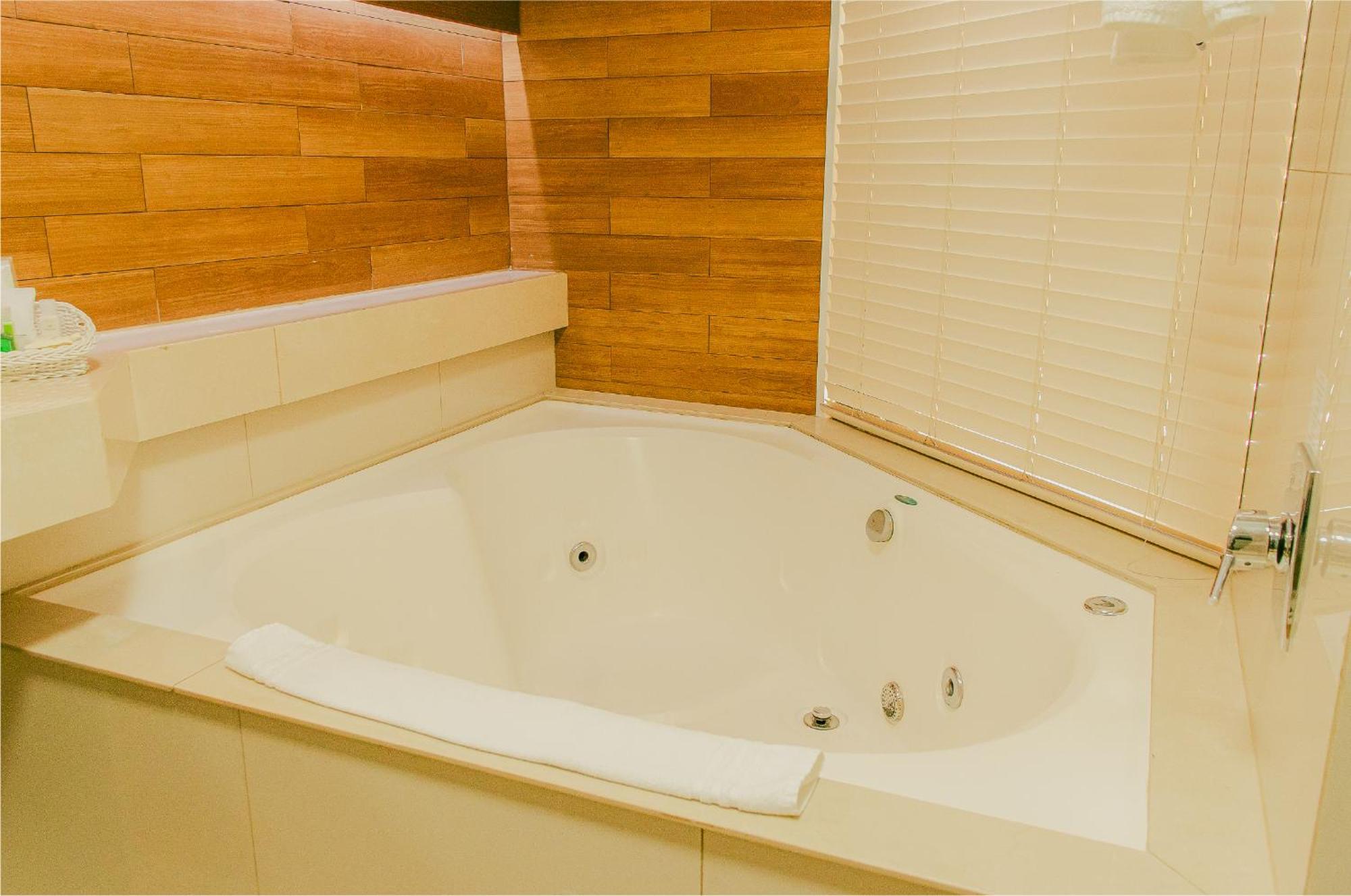 Suite Garden View,1758535776:JPEG