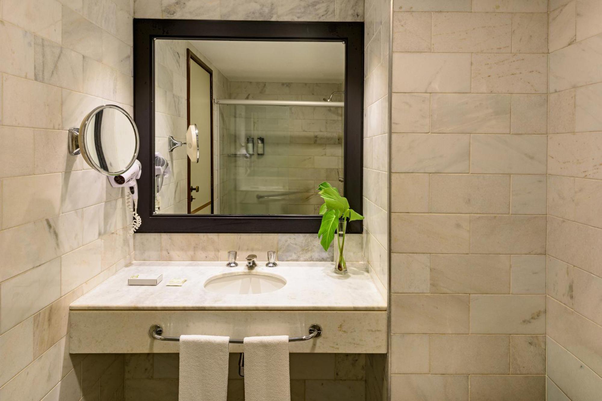 Premium Double Queen Room